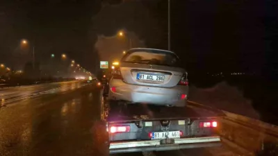 DÜZCE(İHA) – Anadolu otoyolu Düzce çıkışında direksiyon başında kalp krizi
