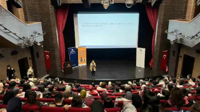 DÜZCE(İHA) – Düzce Üniversitesi Kariyer Geliştirme ve Mezun İzleme Uygulama