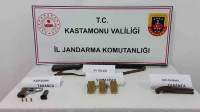 Kastamonu’da jandarma ekiplerince 4 tabanca, 1 av tüfeği ve çok