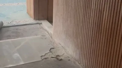 Kastamonu’nun Devrekani ilçesinde yıldırımın isabet ettiği camide hasar meydana geldi.