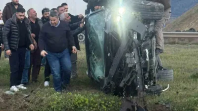 Kastamonu’da D-100 karayolu üzerinde cip ile otomobil çarpıştı. Kazada takla