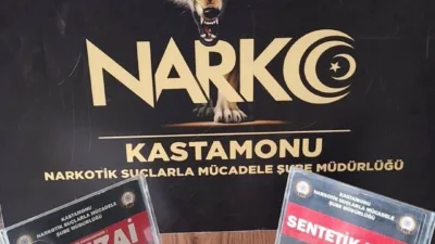 Kastamonu’da polis ekipleri tekiplerince bir şahsa yönelik yapılan operasyonda uyuşturucu