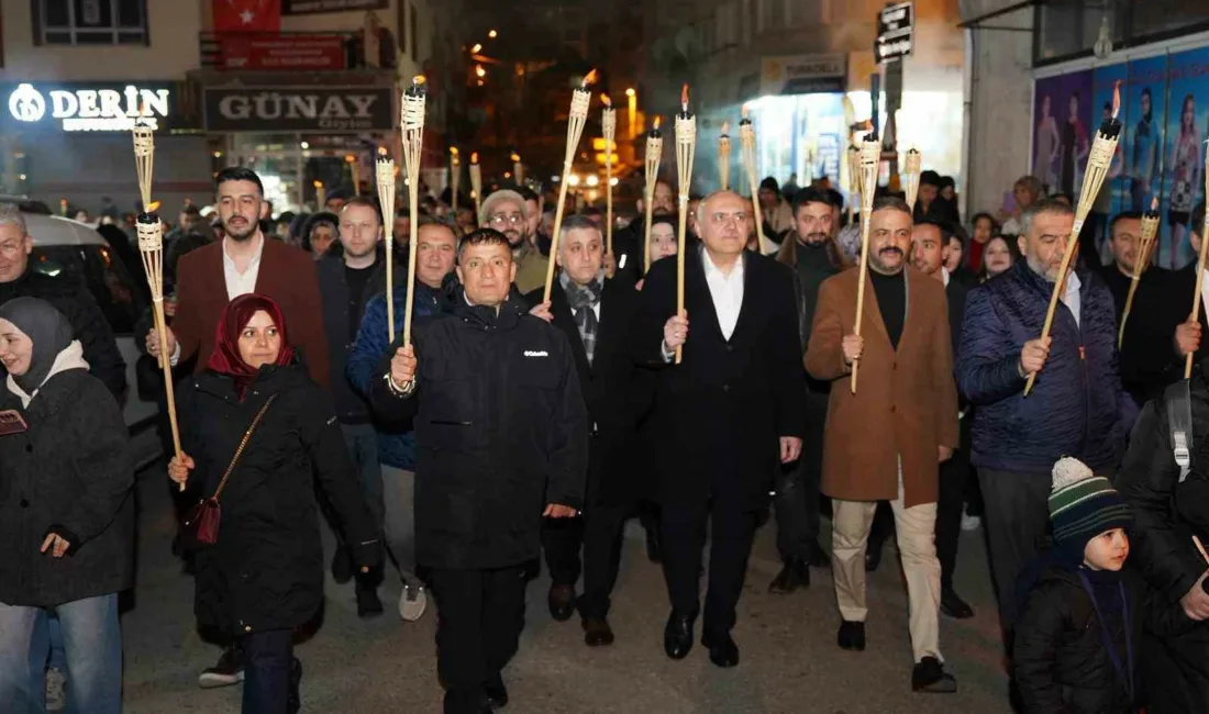 Ankara’nın Kızılcahamam ilçesinde Ramazan ayının manevi atmosferi, düzenlenen fener alayı