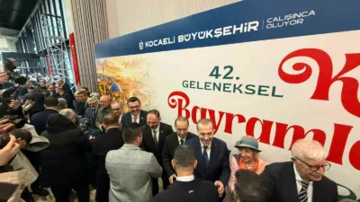 Kocaeli’de geleneksel hale gelen 42. Kent Bayramlaşması kentte eğitim gören
