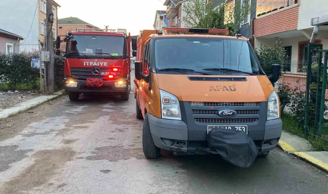 Kocaeli’nin Kartepe ilçesinde kötü koku ihbarı üzerine harekete geçen ekipler,