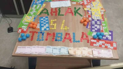 Sakarya’nın Karasu ilçesinde polis ekiplerince kumar oynandığı tespit edilen bir