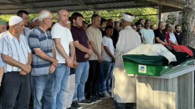 Kocaeli’de buluşma bahanesiyle çağırdıkları genci planlı şekilde bıçaklayarak öldürdükleri iddia