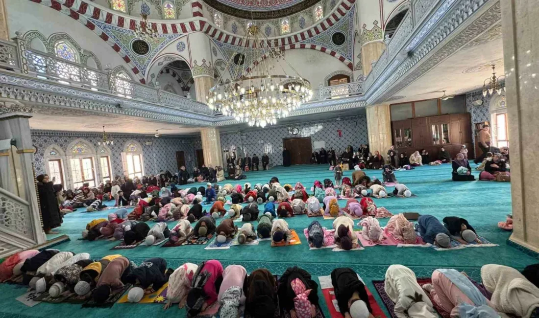 Pursaklar Belediyesine bağlı Merkez Nezaket Okulu öğrencileri Yavuz Sultan Selim