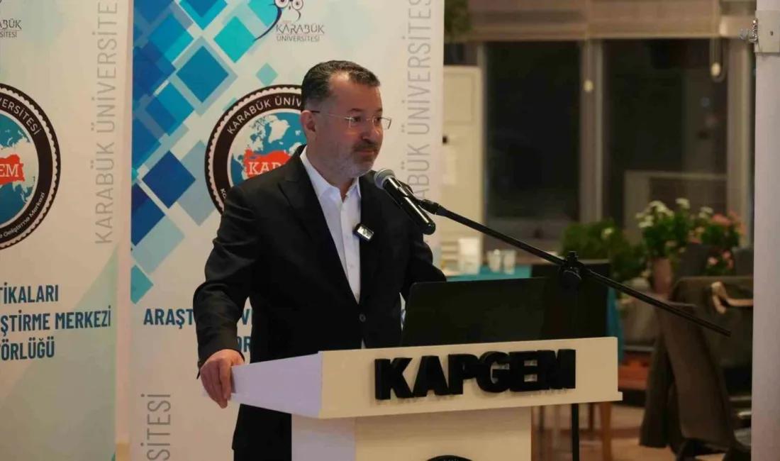 Karabük Üniversitesi ev sahipliğinde düzenlenen KAPGEM iftarında konuşan Rektör Prof.
