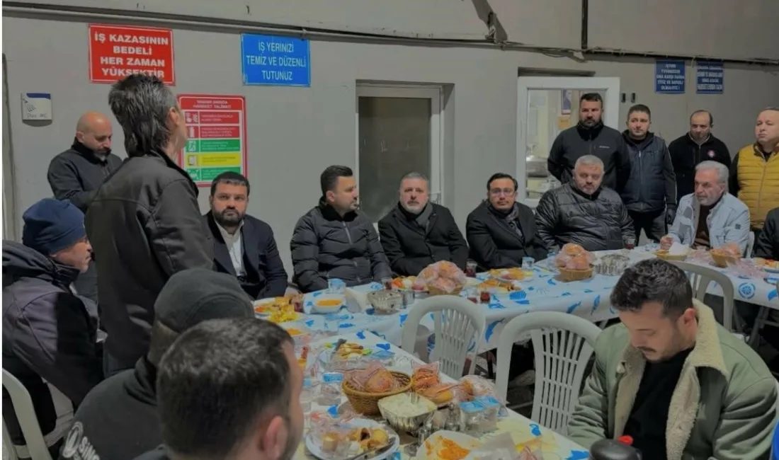 Sincan Belediye Başkanı Murat Ercan, ilçenin farklı noktalarında gece boyunca
