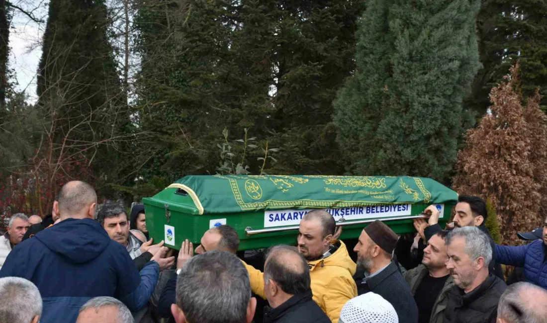 Sakarya’nın Hendek ilçesinde hakimiyetini kaybetmesi sonucu devrilen traktörün altında kalarak