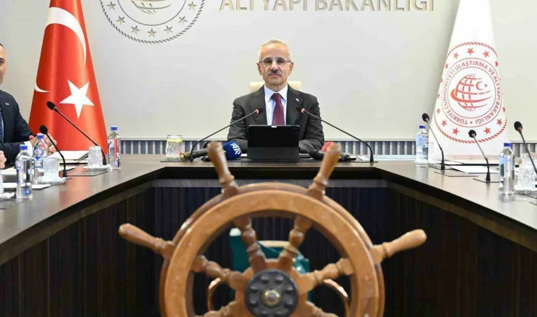 Ulaştırma ve Altyapı Bakanı Abdulkadir Uraloğlu, Denizcilik Genel Müdürlüğü bünyesinde