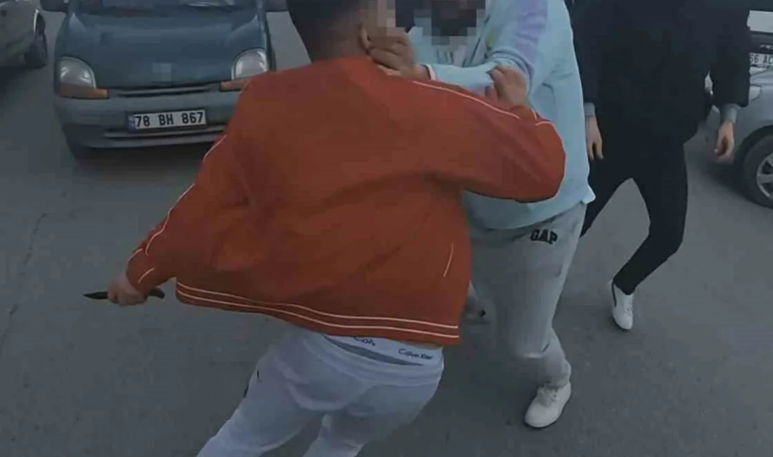 Karabük’te iki otomobil sürücüsü arasında çıkan yol verme kavgası, bir