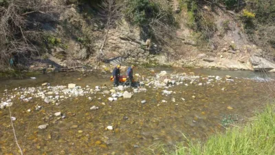 Zonguldak’ın Asma Mahallesi’nde defne yaprağı topladığı esnada dengesini kaybederek uçuruma