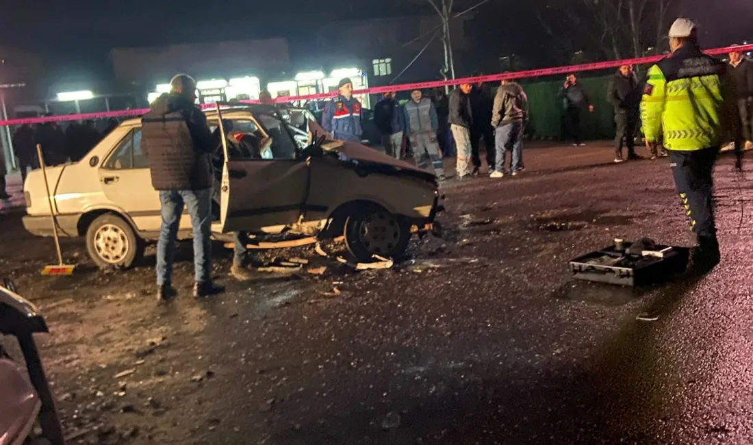 Zonguldak’ın Ereğli ilçesinde işçi servisi ile otomobilin çarpıştığı kazada 6