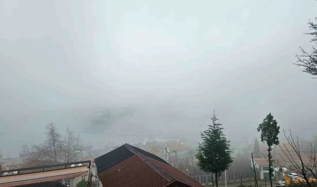 Zonguldak’ta sabahın erken saatlerinden itibaren şehir merkezi ve yüksek kesimlerde