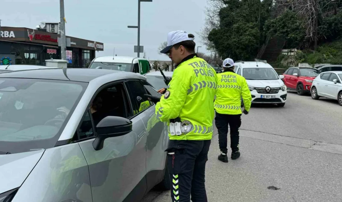 Zonguldak İl Emniyet Müdürlüğü trafik ekipleri tarafından gerçekleştirilen uygulamada, kurallara