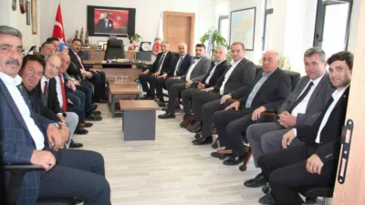 AK Parti Zonguldak İl Başkanı Mustafa Çağlayan, beraberindeki heyetle birlikte