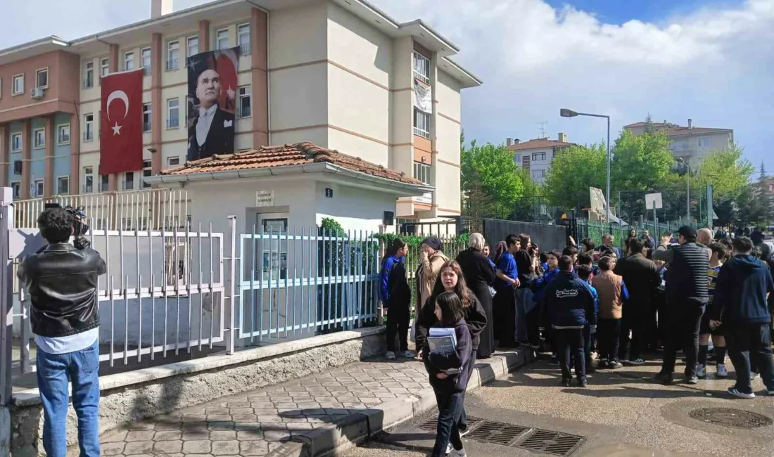 Ankara’nın Sincan ilçesinde bir ortaokulda okuyan 5. sınıf öğrencisi erkek