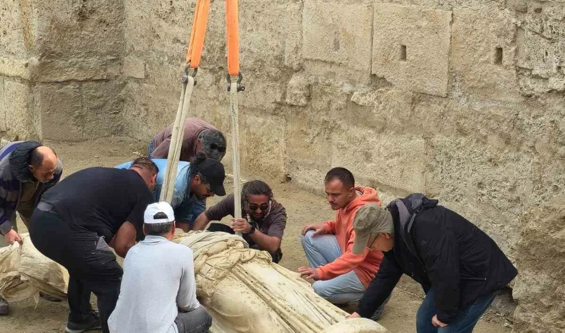 Kültür ve Turizm Bakanı Mehmet Nuri Ersoy, Laodikeia Antik Kenti’nde
