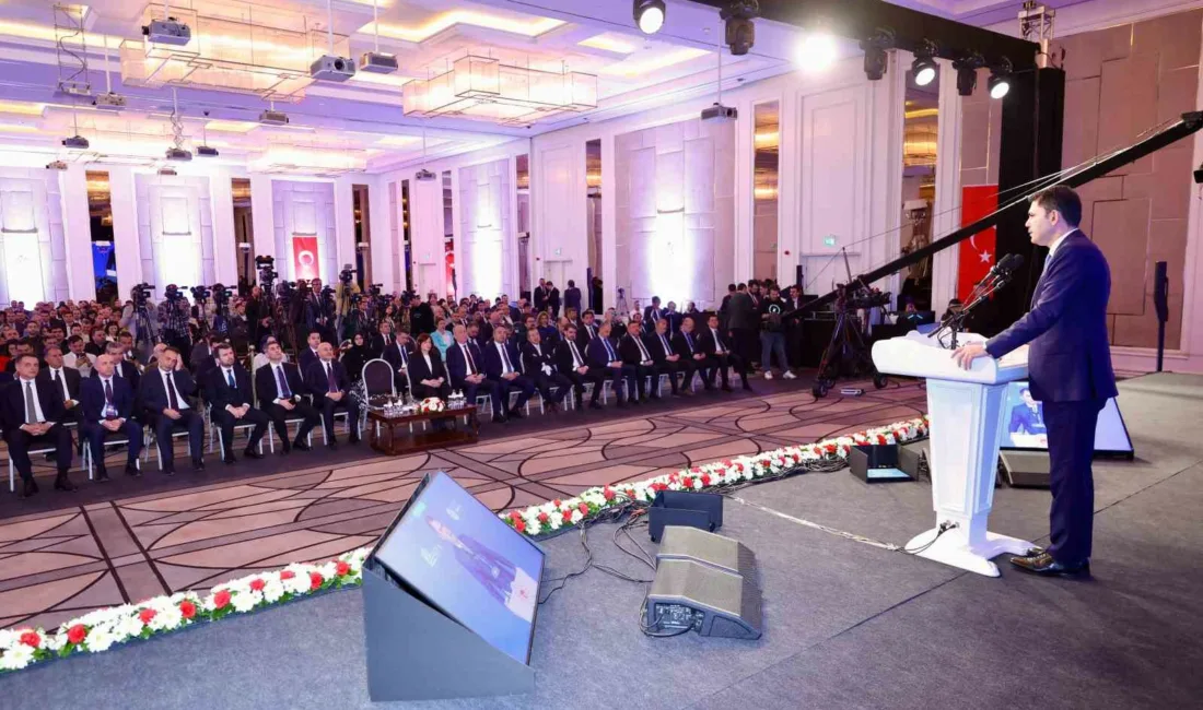 Çevre, Şehircilik ve İklim Değişikliği Bakanı Murat Kurum, bölgede yaşanan
