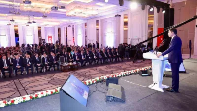 Çevre, Şehircilik ve İklim Değişikliği Bakanı Murat Kurum, bölgede yaşanan