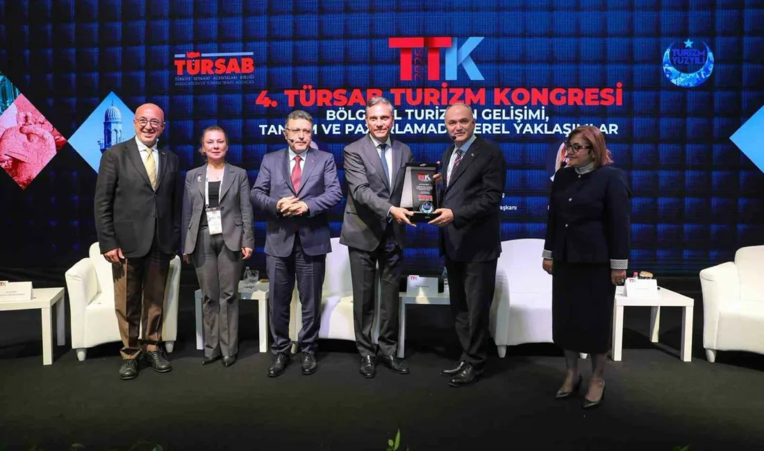 Düzce Belediye Başkanı Dr. Faruk Özlü, Antalya’da düzenlenen 4. TÜRSAB