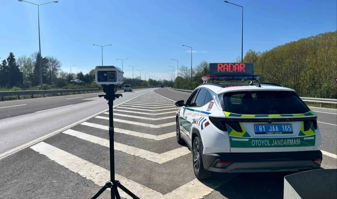 DÜZCE (İHA) – Düzce’de 16 bin aracı denetleyen polis ve