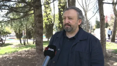 Bir Adam Yaratmak filminin yönetmeni Murat Çeri, “Günümüz insanı çok