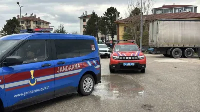 Bolu Belediye binasında dün sabah saatlerinde jandarma ekipleri tarafından yapılan