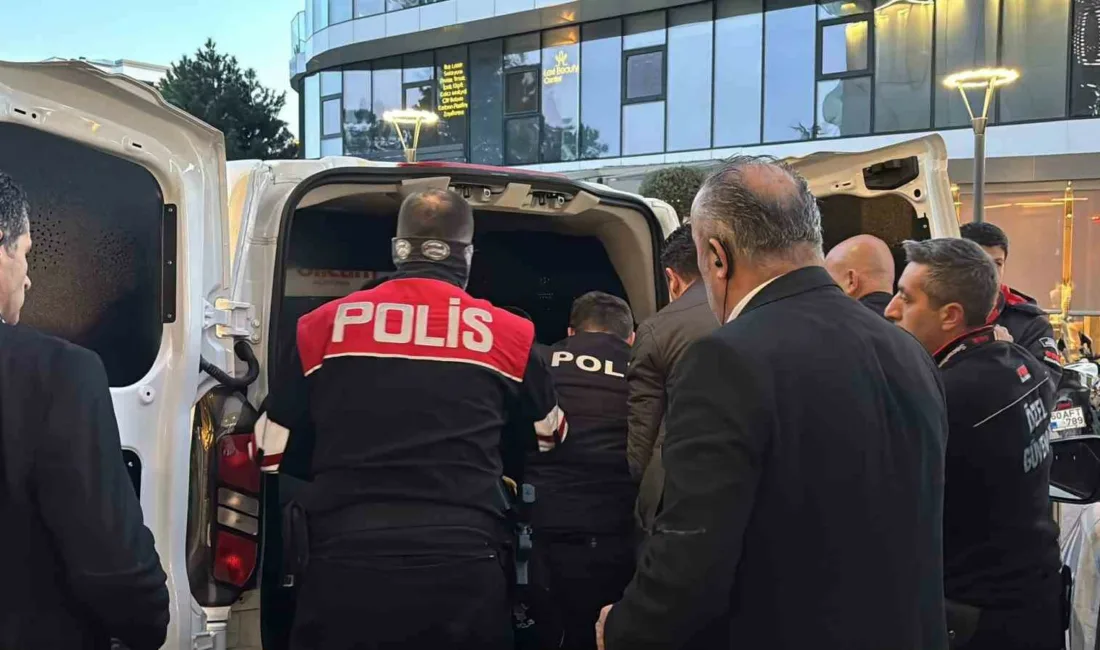 Bolu’da bir alışveriş merkezinde çevreye rahatsızlık veren şahıs, olay yerine
