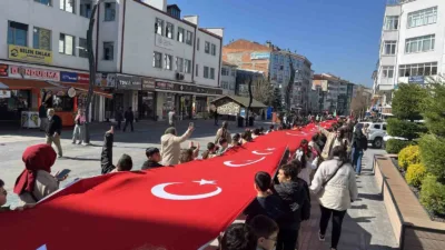 Bolu’da, okullarda yaşanan saldırılara dikkat çekmek ve 23 Nisan Ulusal