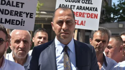 Uzundere Kentsel Dönüşüm Platformu Sözcüsü Eray Uslu, İzmir Belediyesi’nin İZBETON