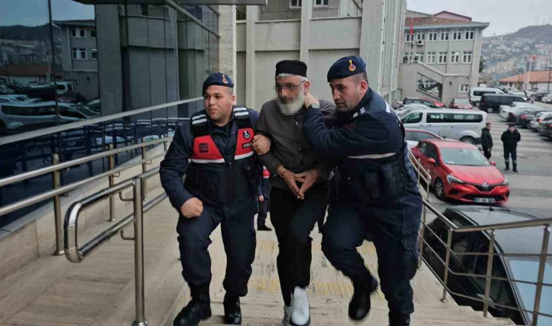 Zonguldak’ta 32 yıllık evliliğinde gördüğü şiddet iddiaları üzerine kendisine boşanma