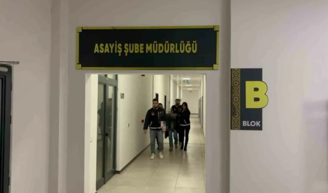 Kocaeli’de 2007 yılında bir bebeğin göbek bağı boğazına dolanmış halde