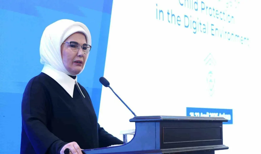 Cumhurbaşkanı Recep Tayyip Erdoğan’ın eşi Emine Erdoğan, “Dijital dünyanın çocuklar