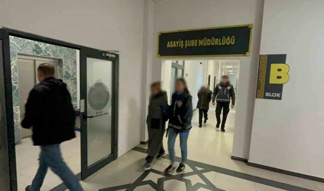 Kocaeli’nin Gebze ilçesinde bir evden 70 bin lira değerinde ziynet