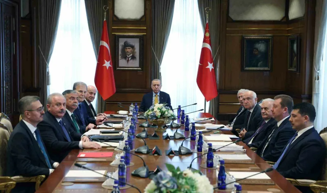 Cumhurbaşkanlığı İletişim Başkanı Burhanettin Duran, Cumhurbaşkanı Recep Tayyip Erdoğan başkanlığındaki
