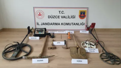 Düzce (İHA) – Düzce İl Jandarma Komutanlığı ekipleri kaçak kazı