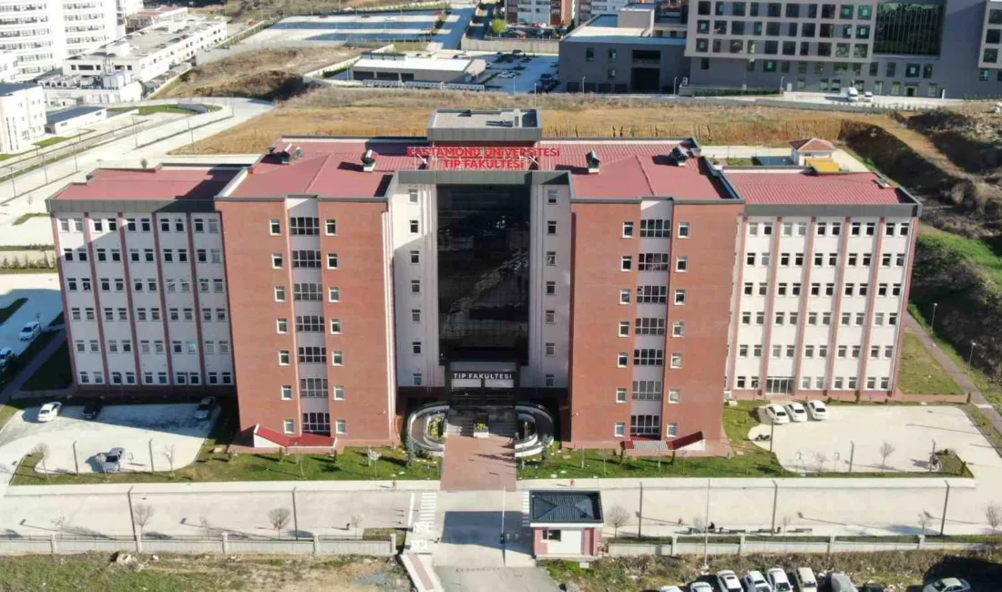 Kastamonu Üniversitesi’nde geliştirilen ve kalça protezi ameliyatlarında cerrahın görüş alanını