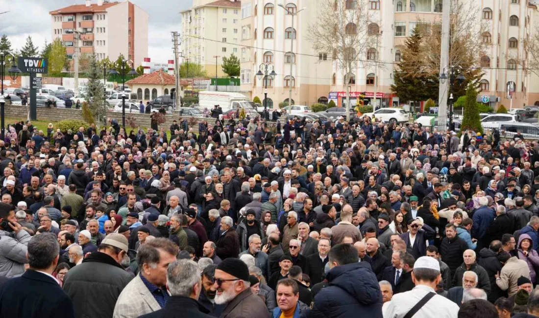 Kastamonu’da 190 hacı adayından oluşan ilk hac kafilesi, dualar eşliğinde