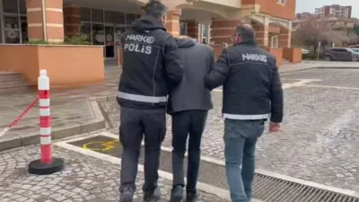 Kastamonu’da İl Emniyet Müdürlüğü ekiplerince sokak satıcılarına yönelik gerçekleştirilen narkotik