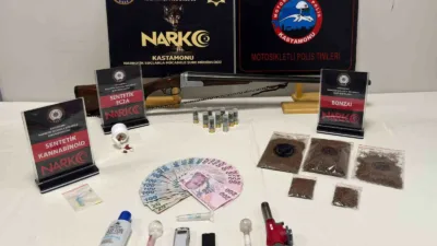 Kastamonu’da polis ekipleri tarafından gerçekleştirilen iki farklı uyuşturucu operasyonunda 6