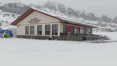 Karabük’ün 2 bin rakımlı Keltepe Kayak Merkezi, nisan ayında etkili