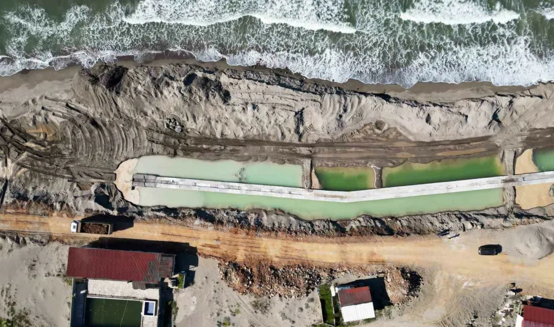Sakarya’nın Karasu ilçesinde deniz dalgalarının yol açtığı kıyı erozyonunu önlemek