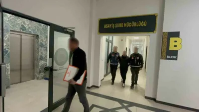 Kocaeli’de iş yerinden hırsızlık yapan şüphelinin, çaldığı pikapla Manisa’ya kaçtığı
