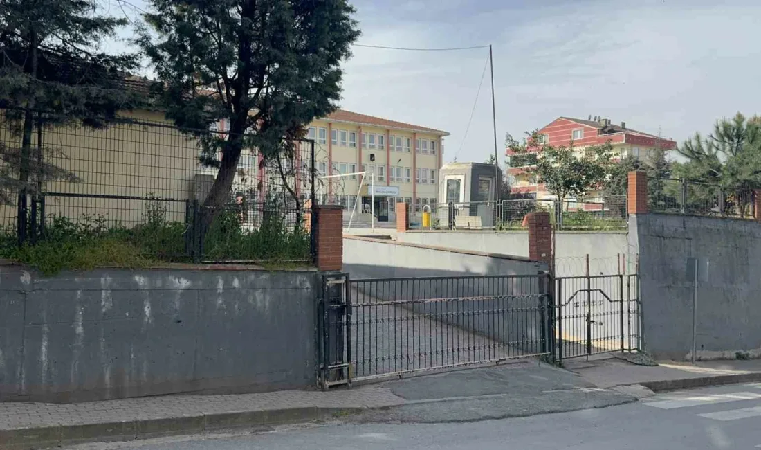 Kocaeli’nin Çayırova ilçesinde 2 ilkokul öğrencisini taciz ettiği öne sürülen