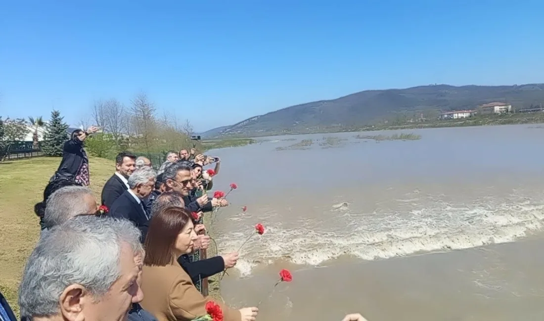 Zonguldak’ın Çaycuma ilçesinde 6 Nisan 2012 tarihinde meydana gelen köprü