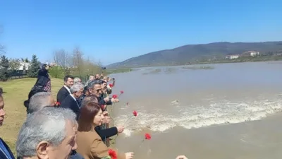 Zonguldak’ın Çaycuma ilçesinde 6 Nisan 2012 tarihinde meydana gelen köprü
