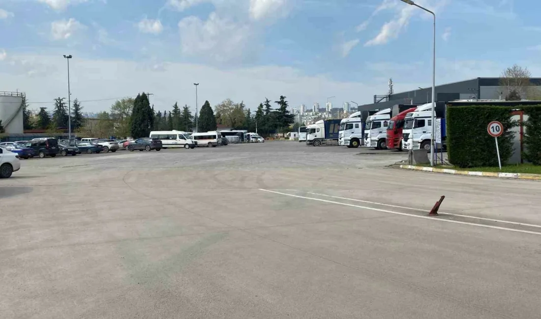Kocaeli’nin Başiskele ilçesindeki lastik fabrikasında makineye sıkışan 28 yaşındaki işçi,